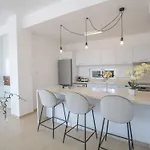 3-schlafzimmer-villa Mit Privatem Pool Im Zentrum By Interhome