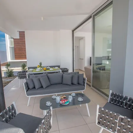 Сasa de vacaciones 3-schlafzimmer-villa Mit Privatem Pool Im Zentrum By Interhome Protaras
