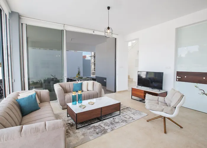 別荘 3-schlafzimmer-villa Mit Privatem Pool Im Zentrum By Interhome *