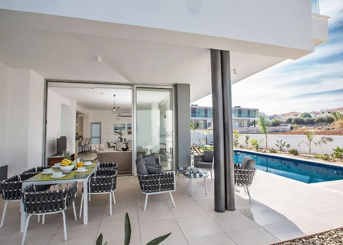 Casa de Férias 3-schlafzimmer-villa Mit Privatem Pool Im Zentrum By Interhome Protaras